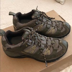 Morel hiking shoes